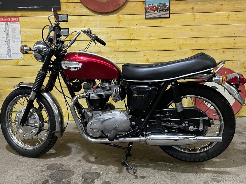 TRIUMPH Bonneville T120