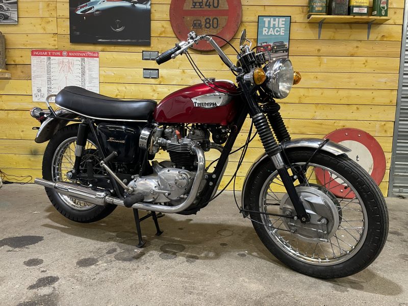 TRIUMPH Bonneville T120