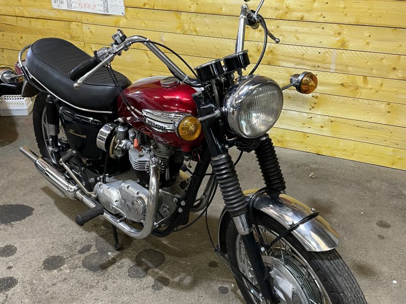 TRIUMPH Bonneville T120