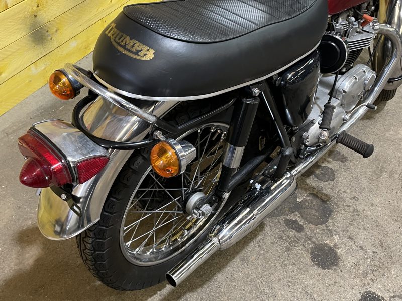 TRIUMPH Bonneville T120