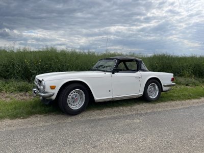TRIUMPH TR6