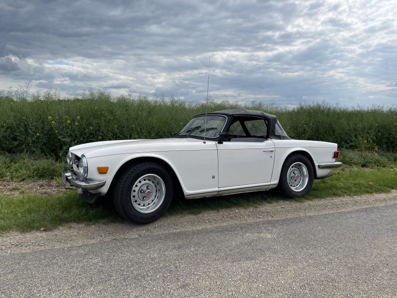 TRIUMPH TR6