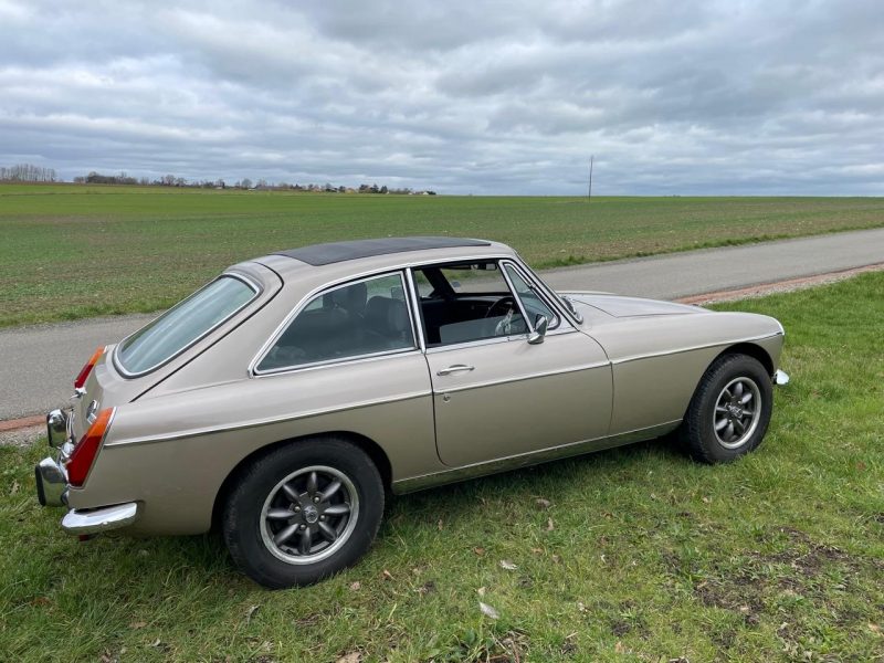 MGB GT V8