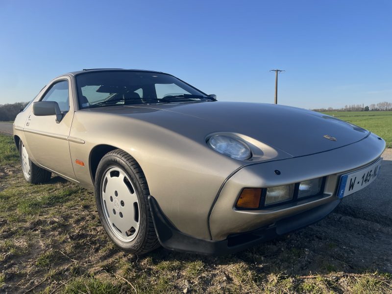 PORSCHE 928 S3, bel état, faible kilométrage