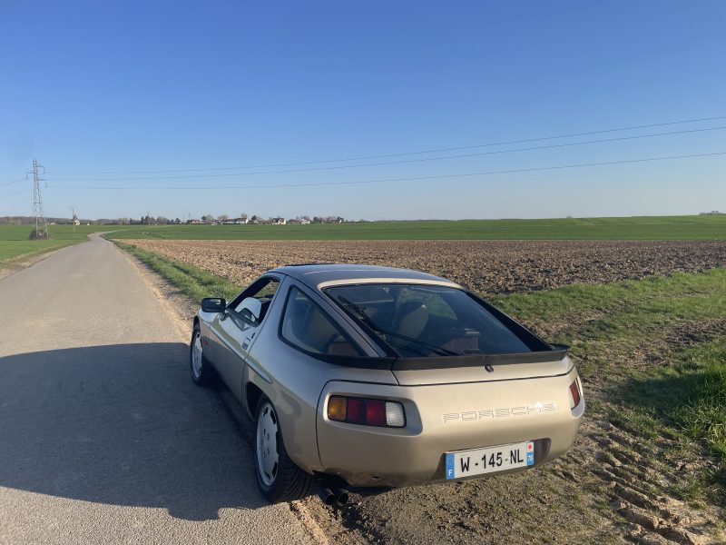 PORSCHE 928 S3, bel état, faible kilométrage
