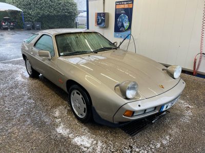 PORSCHE 928 S3, bel état, faible kilométrage
