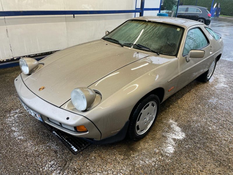 PORSCHE 928 S3, bel état, faible kilométrage