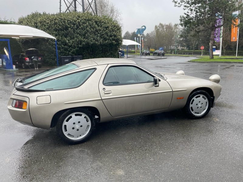 PORSCHE 928 S3, bel état, faible kilométrage